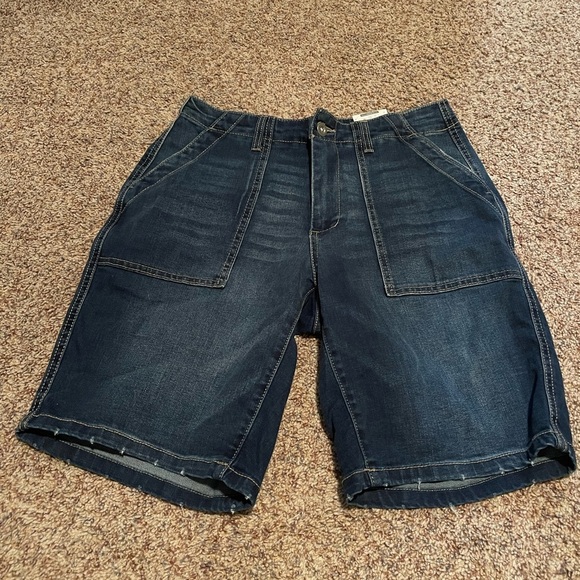 Womens time & Tru high rise shorts size 6 - Picture 1 of 2